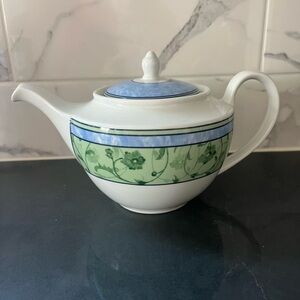 Wedgwood Floral Green and Blue Teapot NWOT